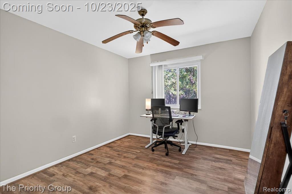 4700 Siebert Road, Waterford, MI 48328 — Photo 24