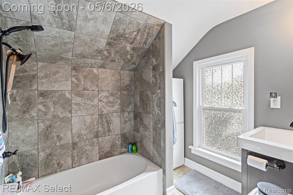 111 W 3rd Street, Davison, MI 48423 — Photo 34