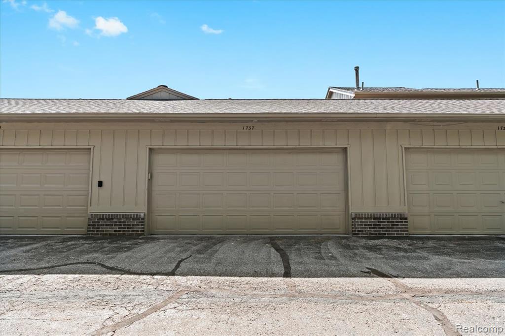 1737 S Hill Blvd Boulevard E, Bloomfield Hills, MI 48304 — Photo 36