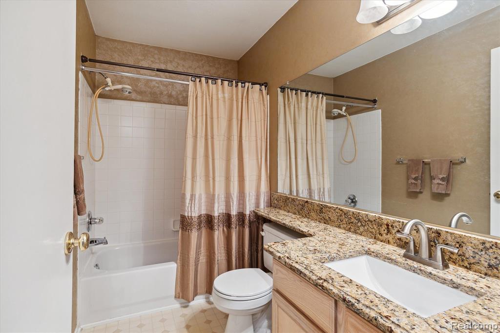 37101 AMHURST Drive, Westland, MI — Photo 26