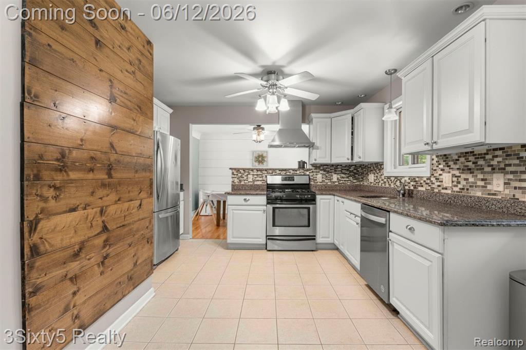 7714 Bournemouth Avenue, Grosse Ile, MI 48138 — Photo 19