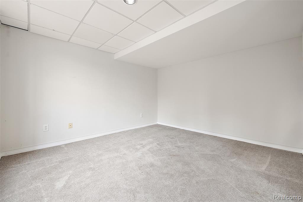 5699 Applegrove Drive, West Bloomfield, MI 48324 — Photo 35