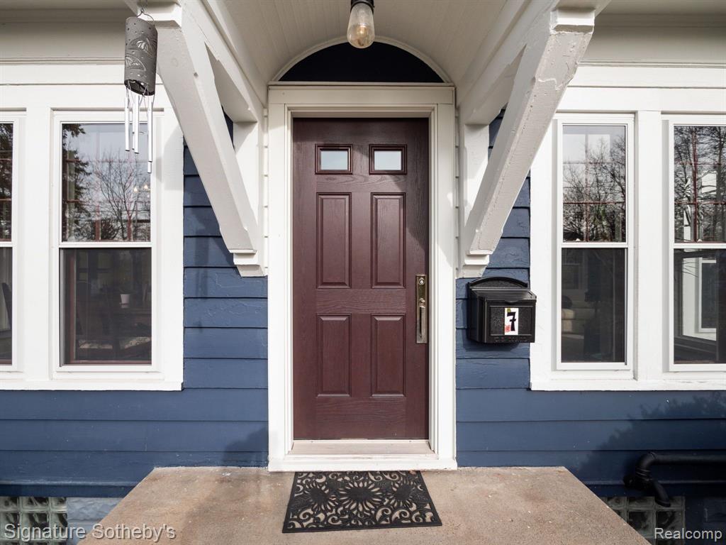 7 ROBERTSON Court, Clarkston, MI — Photo 4
