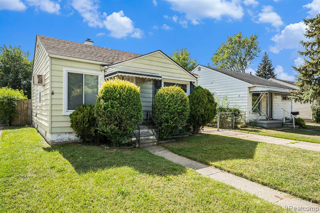 1212 E Rowland Avenue, Madison Heights, MI 48071 — Photo 3