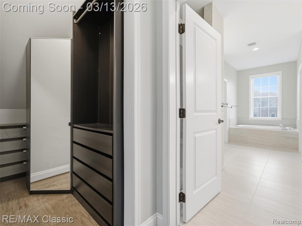 50735 Denali Court, Novi, MI — Photo 39