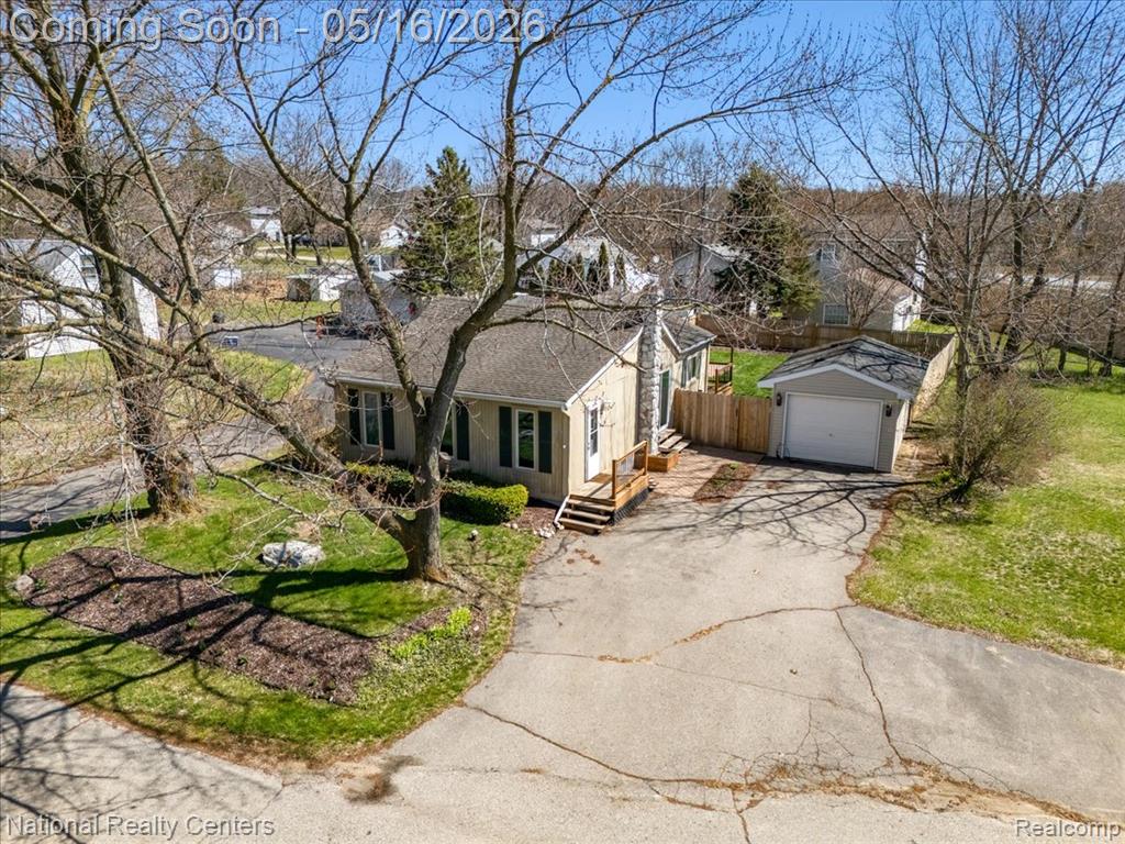 5067 Walsh Drive, Brighton, MI 48114 — Photo 3
