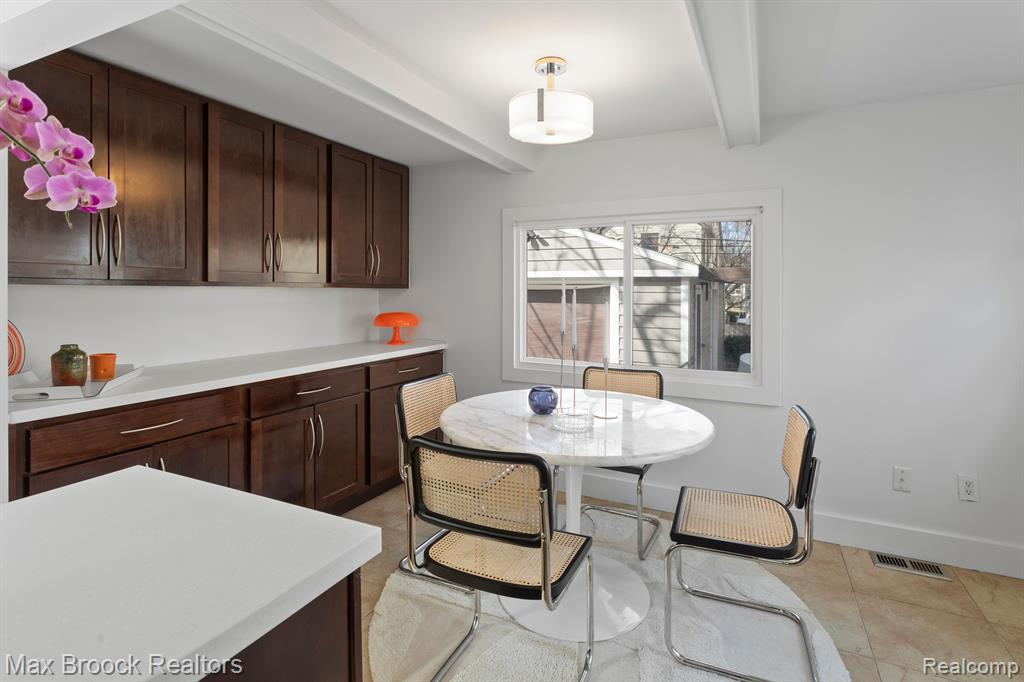 850 W LINCOLN Street, Birmingham, MI 48009 — Photo 13