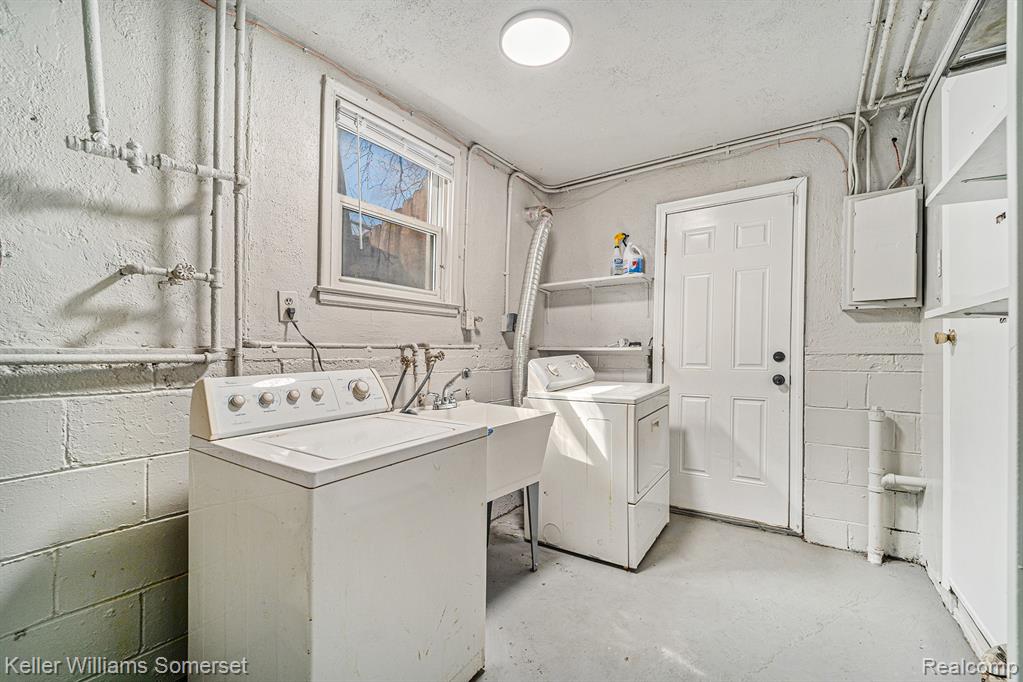 8043 Kaltz, Center Line, MI 48015 — Photo 13
