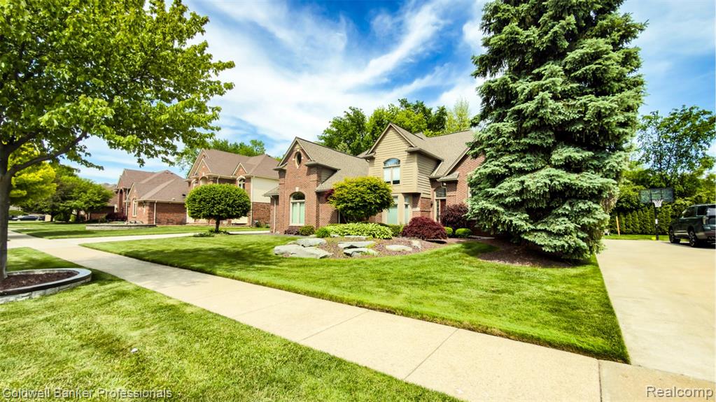 43662 Vintners Place Drive, Sterling Heights, MI 48314 — Photo 60