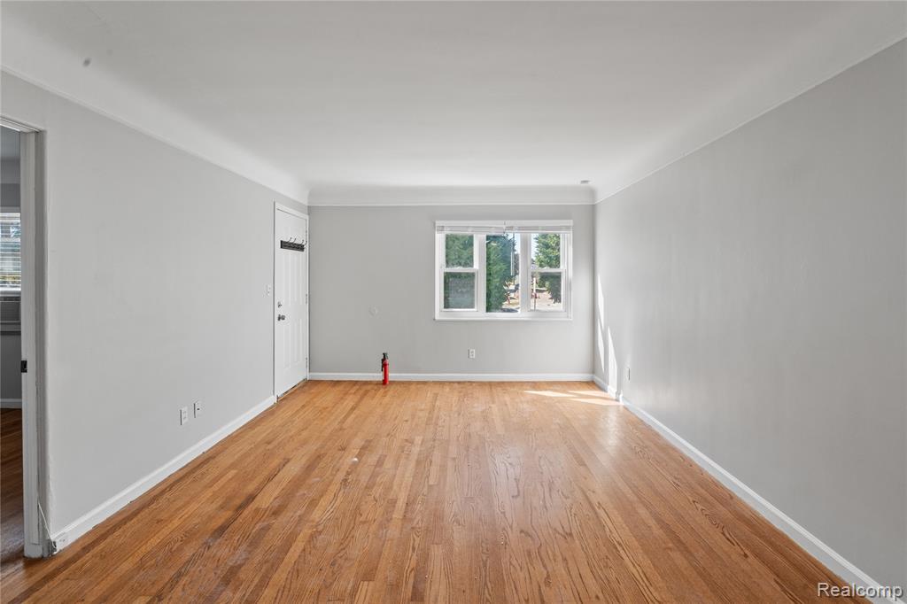 505 Main Street S, Clawson, MI — Photo 17