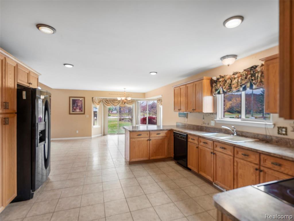 50100 Victoria Place, Macomb, MI 48044 — Photo 34