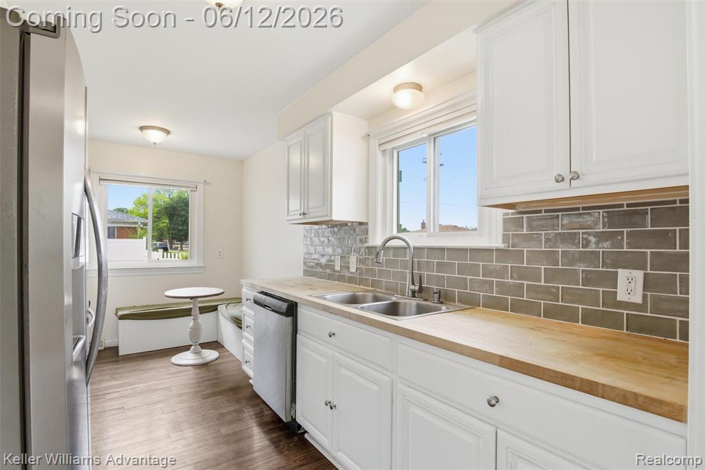 23111 Scotia Road, Oak Park, MI 48237 — Photo 11