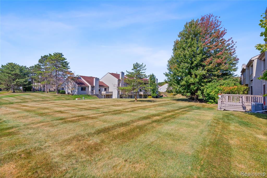 629 Ashley Circle, Rochester Hills, MI 48307 — Photo 31