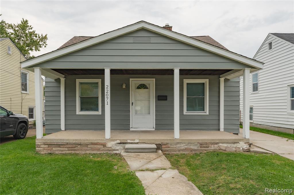 22071 Rausch Avenue, Eastpointe, MI 48021