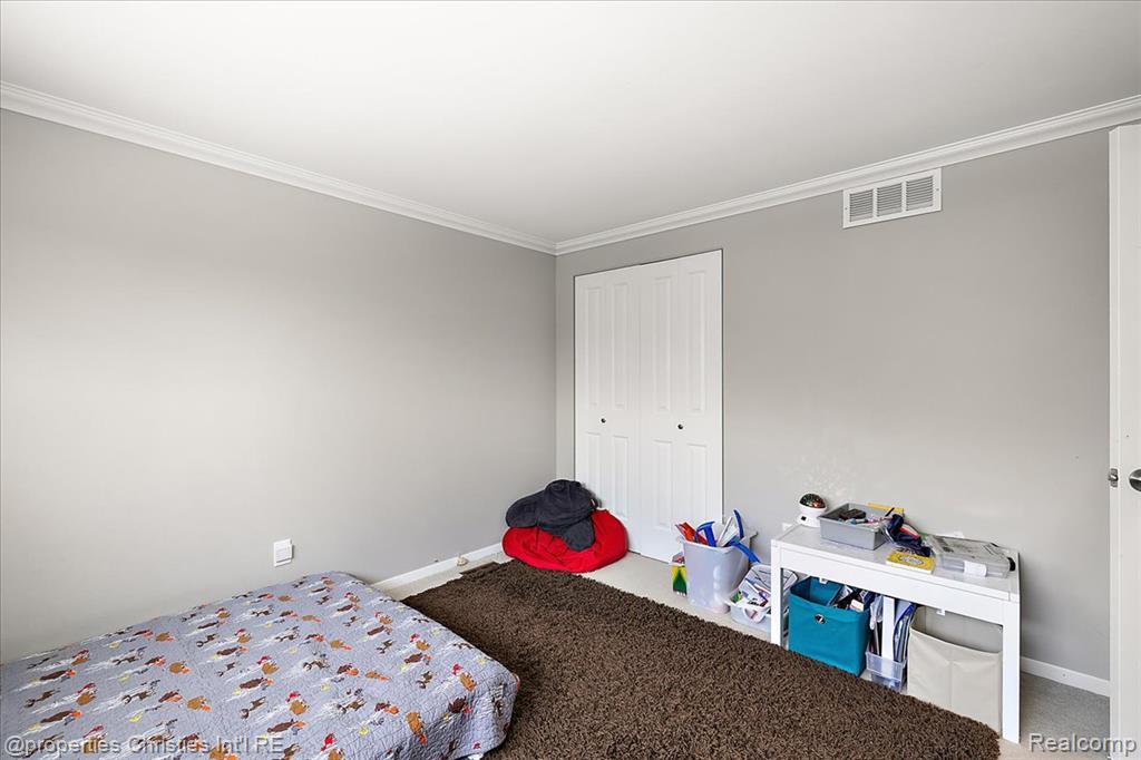 4160 Dawn Lane, West Bloomfield, MI 48323 — Photo 38