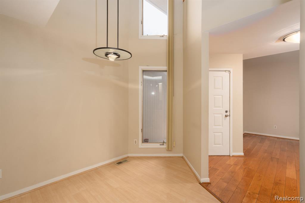 4343 Foxpointe Drive, West Bloomfield, MI 48323 — Photo 21