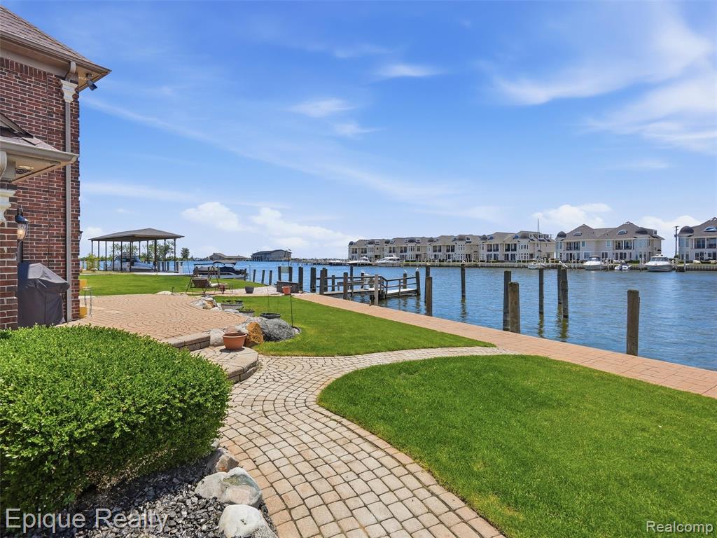 33124 N River Road, Harrison Township, MI — Photo 55