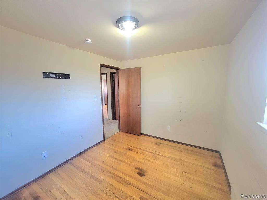 3458 Common Road, Warren, MI 48092 — Photo 14