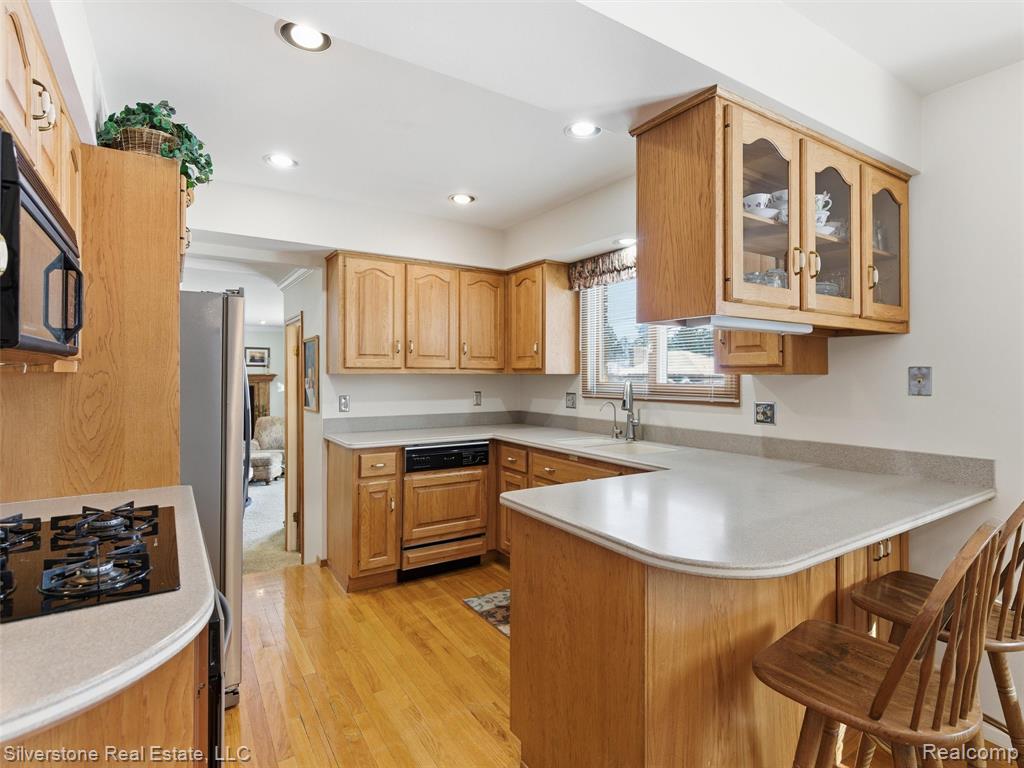 6766 Vernmoor Drive, Troy, MI 48098 — Photo 13