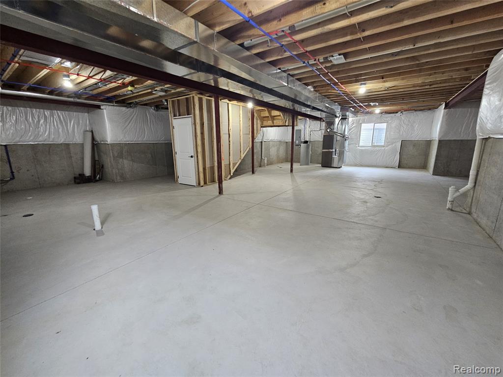 49241 London Bridge Drive, Macomb, MI 48042 — Photo 31