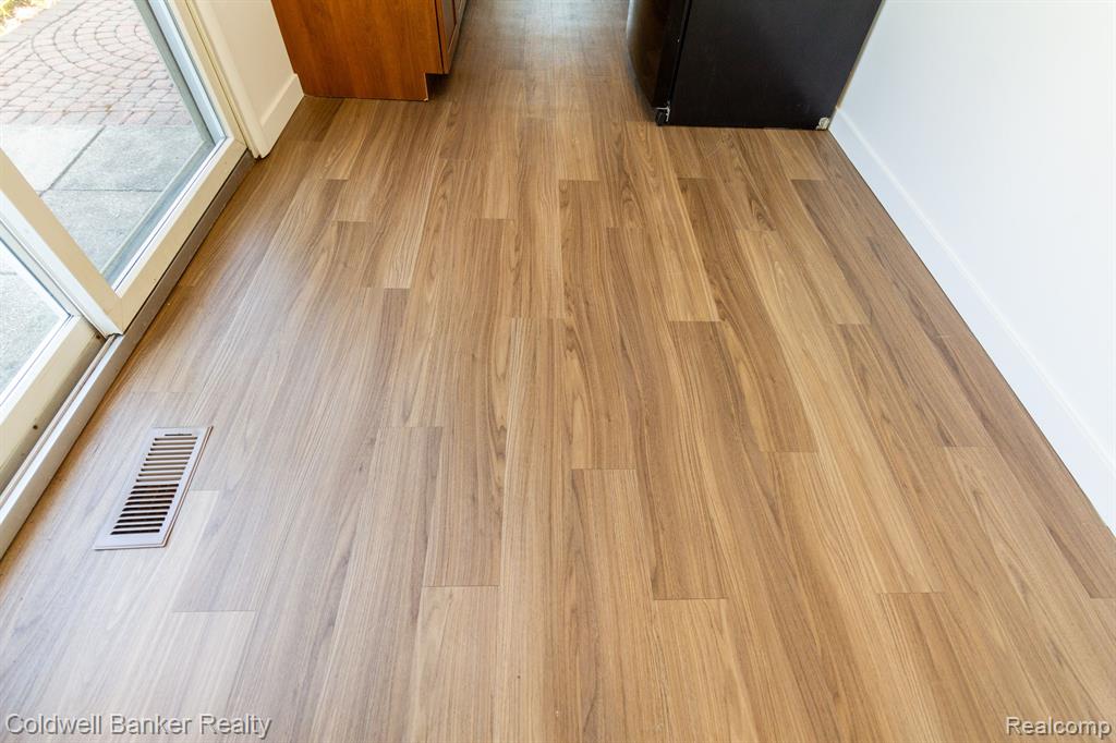 23793 STONEHENGE, Novi, MI — Photo 18