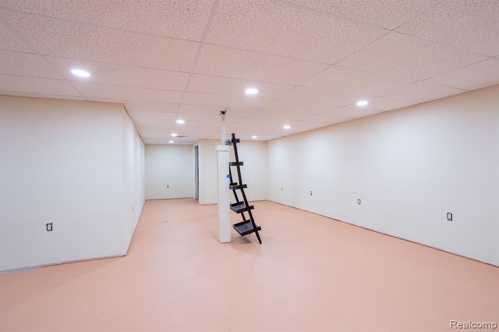 4421 PINEHURST Drive, West Bloomfield, MI — Photo 49