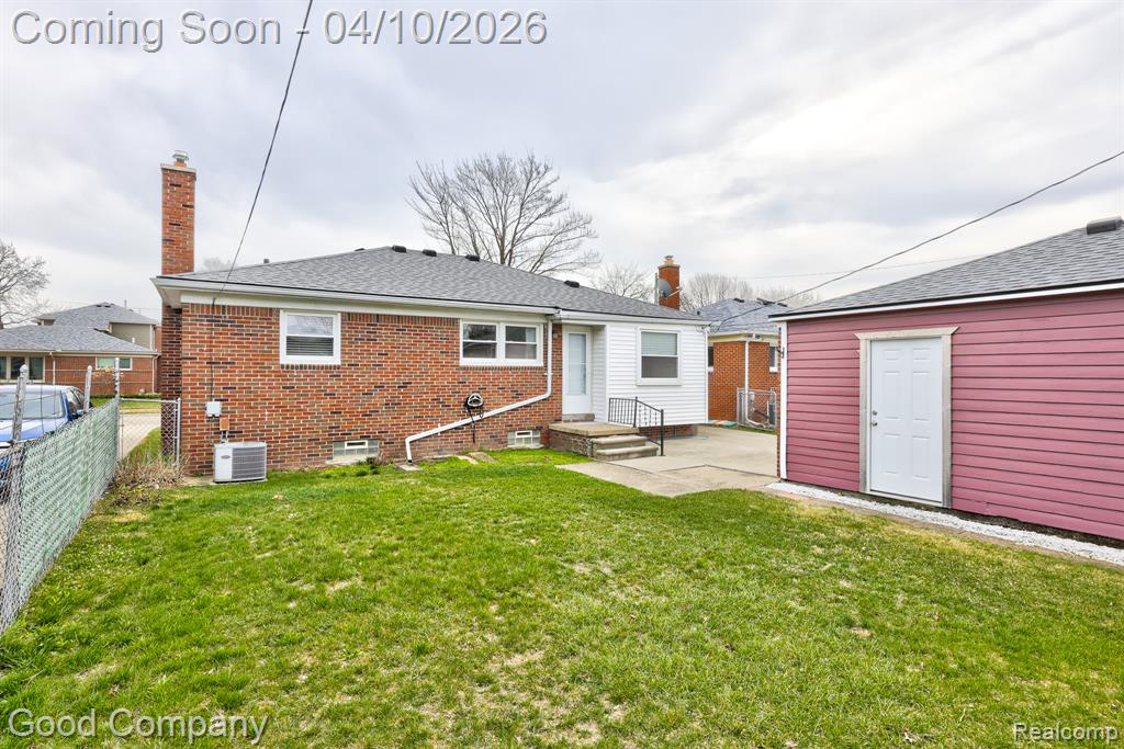 28447 Brush Street, Madison Heights, MI 48071 — Photo 37