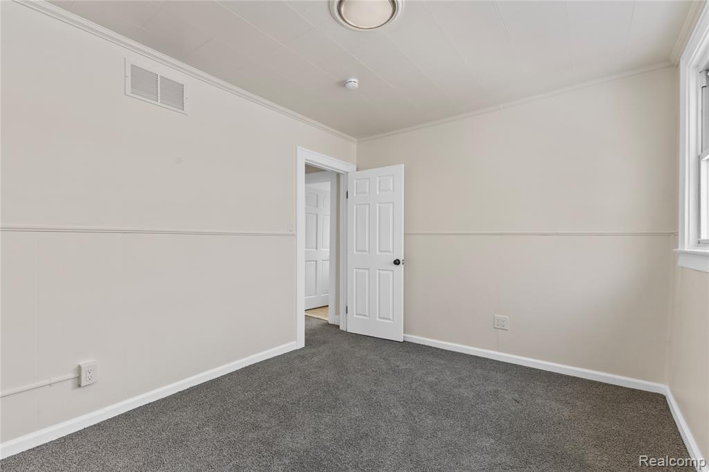 24857 Landau, Center Line, MI 48015 — Photo 29