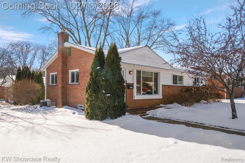 42011 Brentwood Drive, Plymouth, MI 48170 — Photo 4
