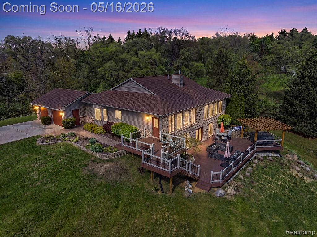 8742 Hyne Road, Brighton, MI 48114 — front exterior