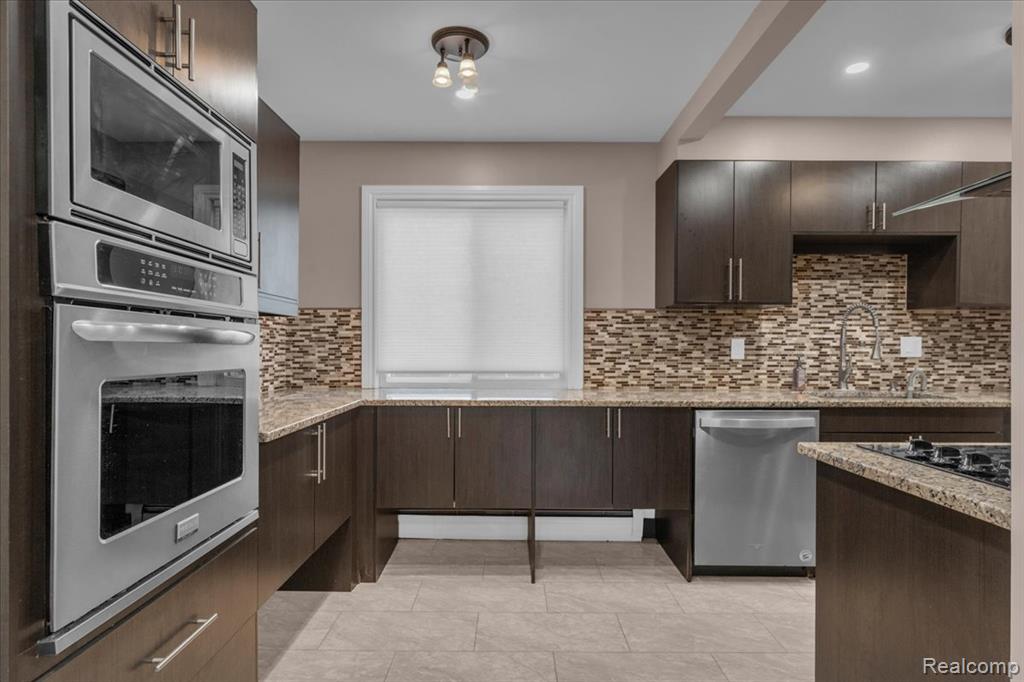 7350 N Inkster Road, 17, Dearborn Heights, MI 48127 — Photo 8