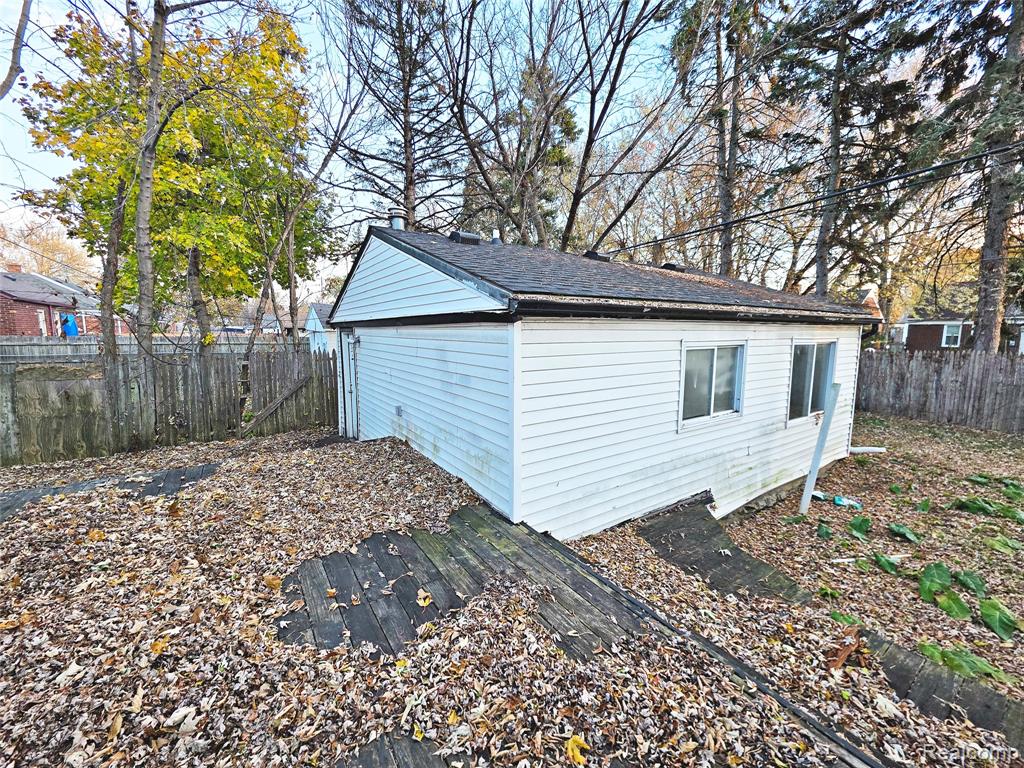 16444 Edmore Drive, Detroit, MI 48205 — Photo 9