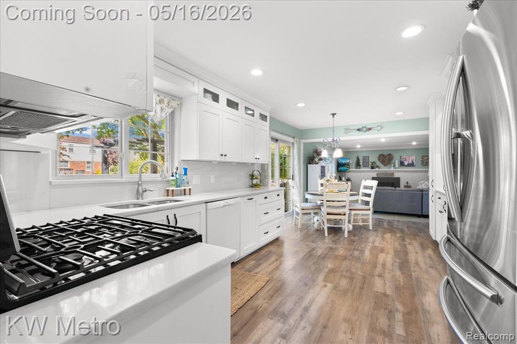 5757 Folkstone Drive, Troy, MI 48085 — Photo 15