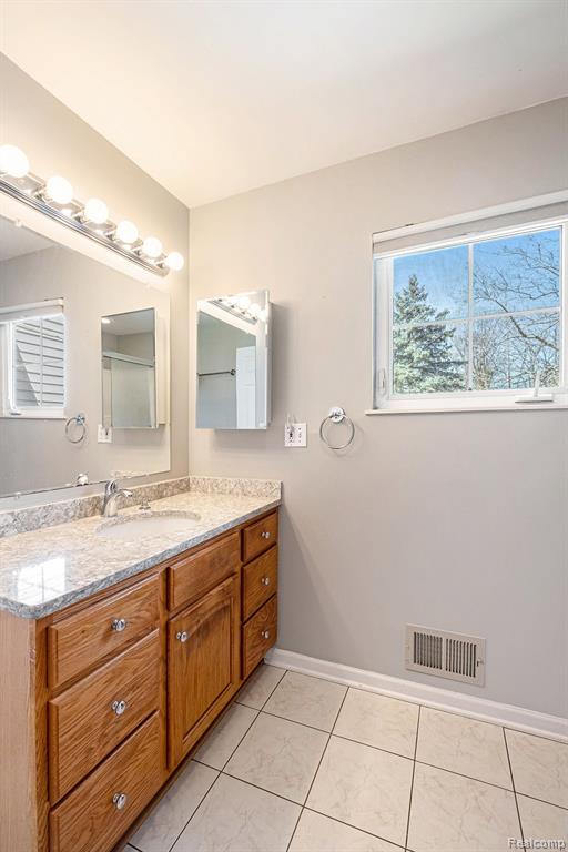 5537 VASSAR Road, Grand Blanc, MI 48439 — Photo 18
