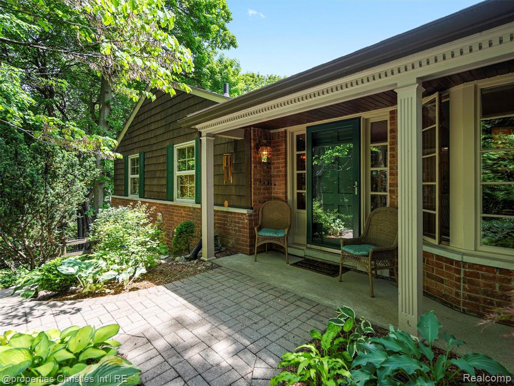 4383 Pine Tree Trail, Bloomfield Hills, MI 48302 — Photo 46