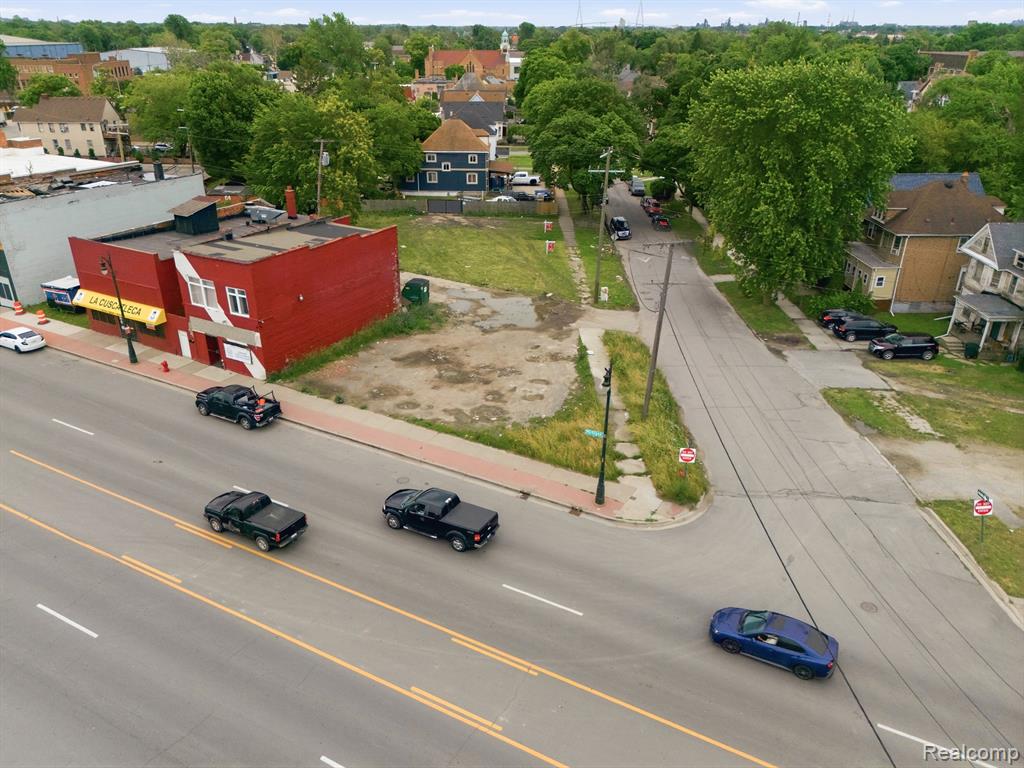 6355 Michigan Avenue, Detroit, MI 48210 — front exterior
