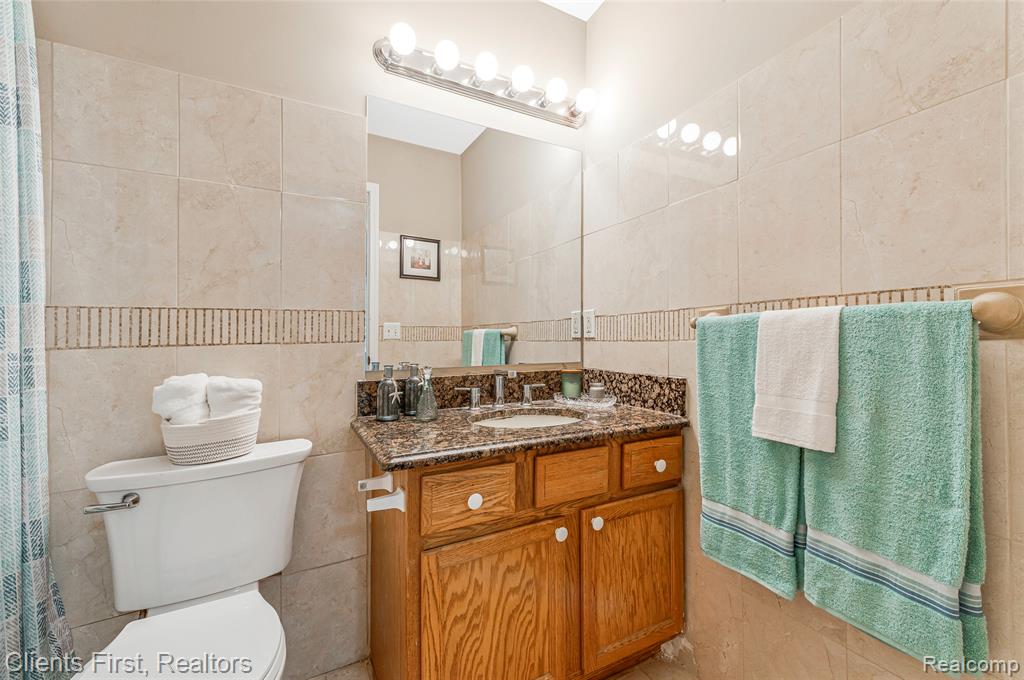 4840 Gilbo Avenue, Waterford, MI 48328 — Photo 20