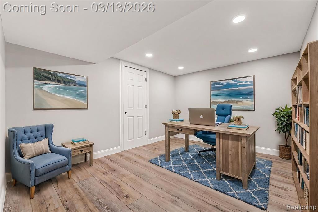 880 Hemingway Road, Lake Orion, MI 48362 — Photo 12