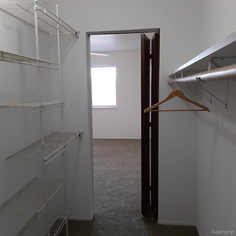 4672 E 10 MILE Road E, Warren, MI 48091 — Photo 10