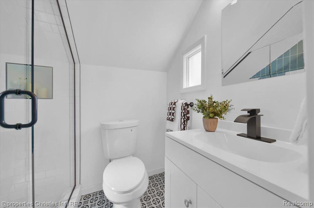 4070 BACON Avenue, Berkley, MI 48072 — Photo 18