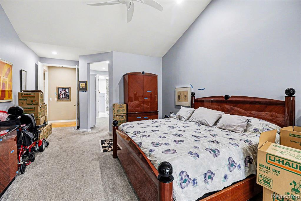6426 Country Shire Lane, West Bloomfield, MI 48323 — Photo 33