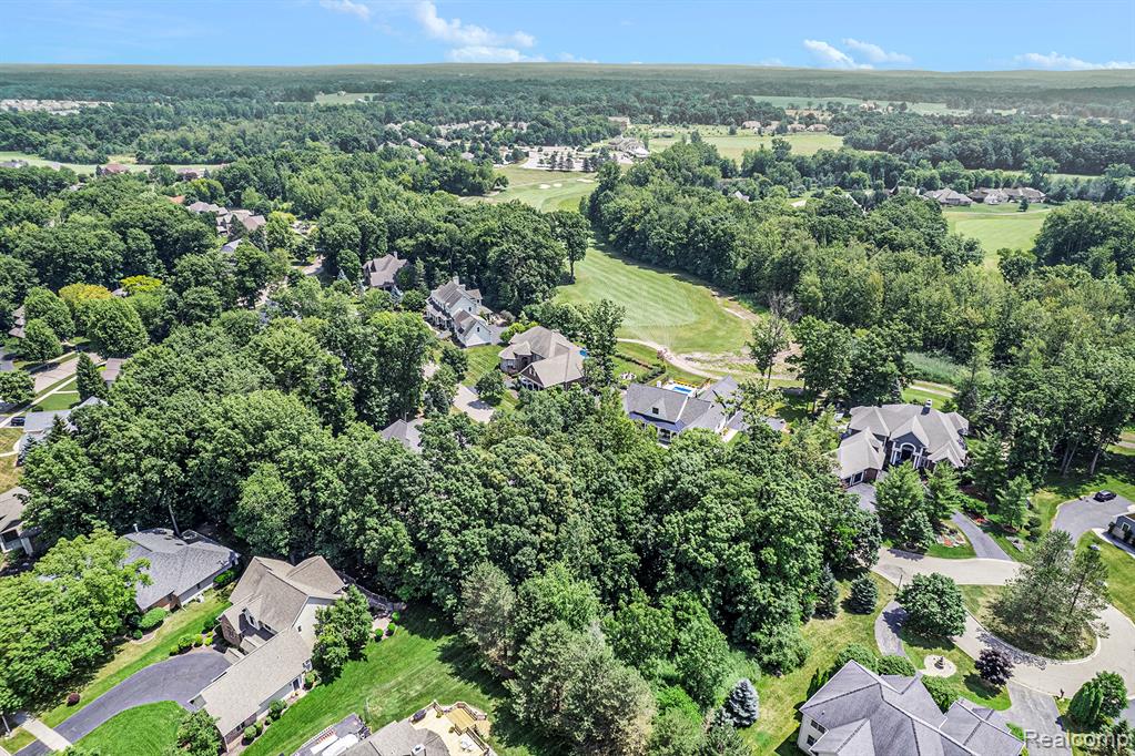UNIT 110 ANDOVER CT Andover Court, Grand Blanc, MI 48439 — Photo 6