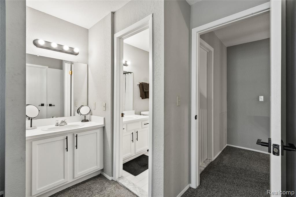 24964 Auburn Lane, Southfield, MI 48033 — Photo 20