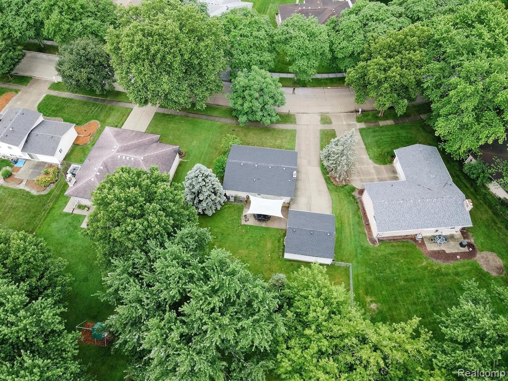 4654 Chapel Drive, Troy, MI 48085 — Photo 31