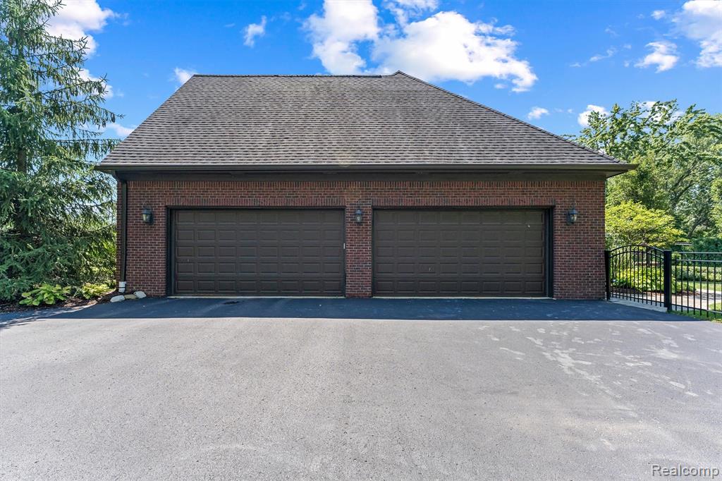 7340 Chula Vista Lane, Bloomfield Hills, MI 48301 — Photo 39