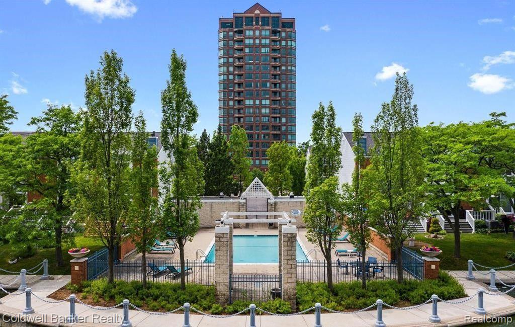 3320 SPINNAKER Lane, 76-14E, Detroit, MI 48207 — front exterior
