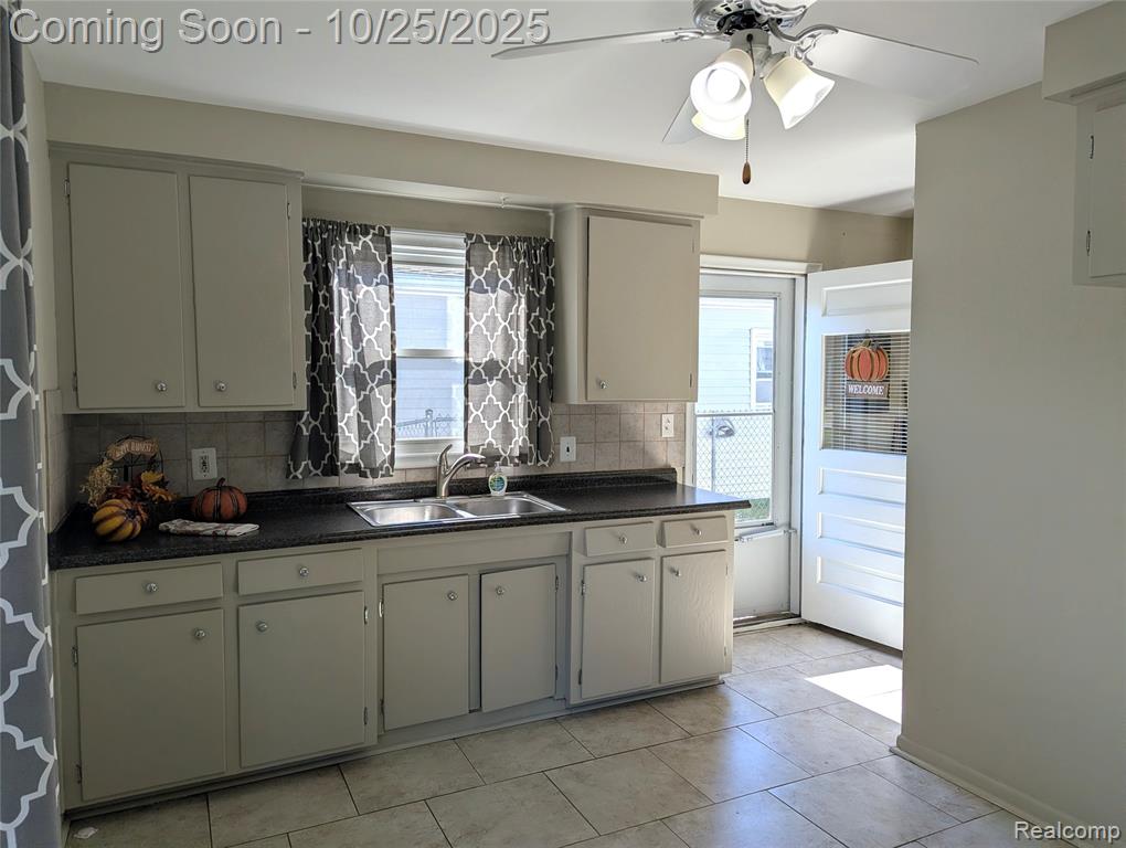 7401 Floral Street, Westland, MI — Photo 11