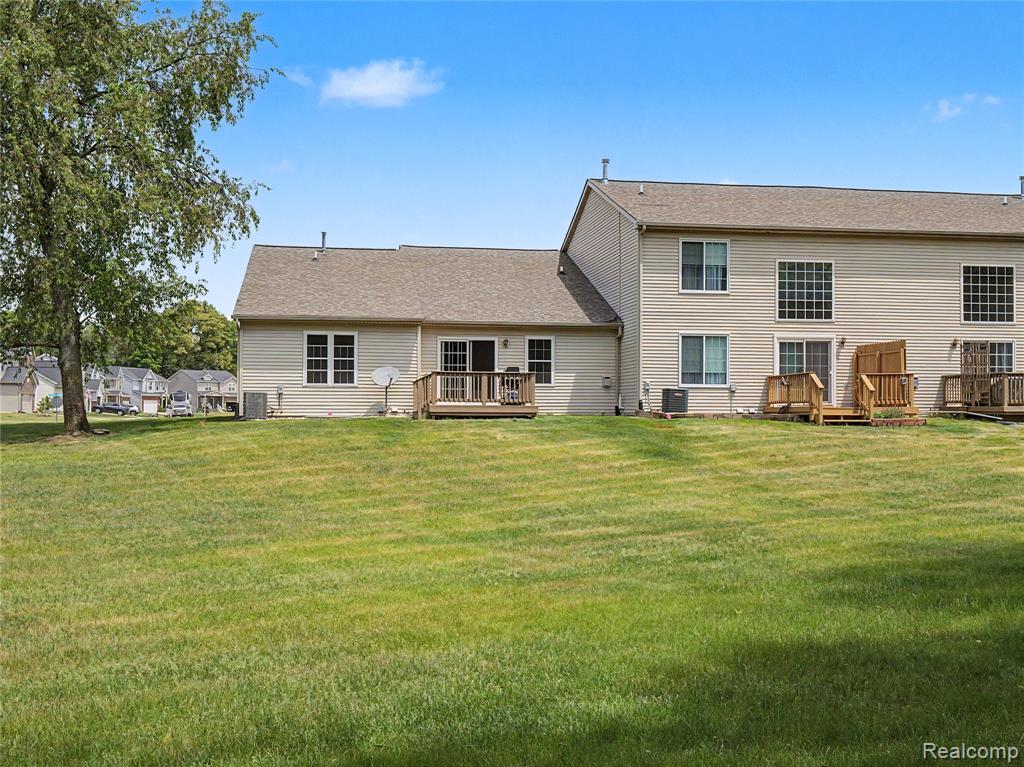 2263 Crystal Crossing Drive, Howell, MI 48843 — Photo 35