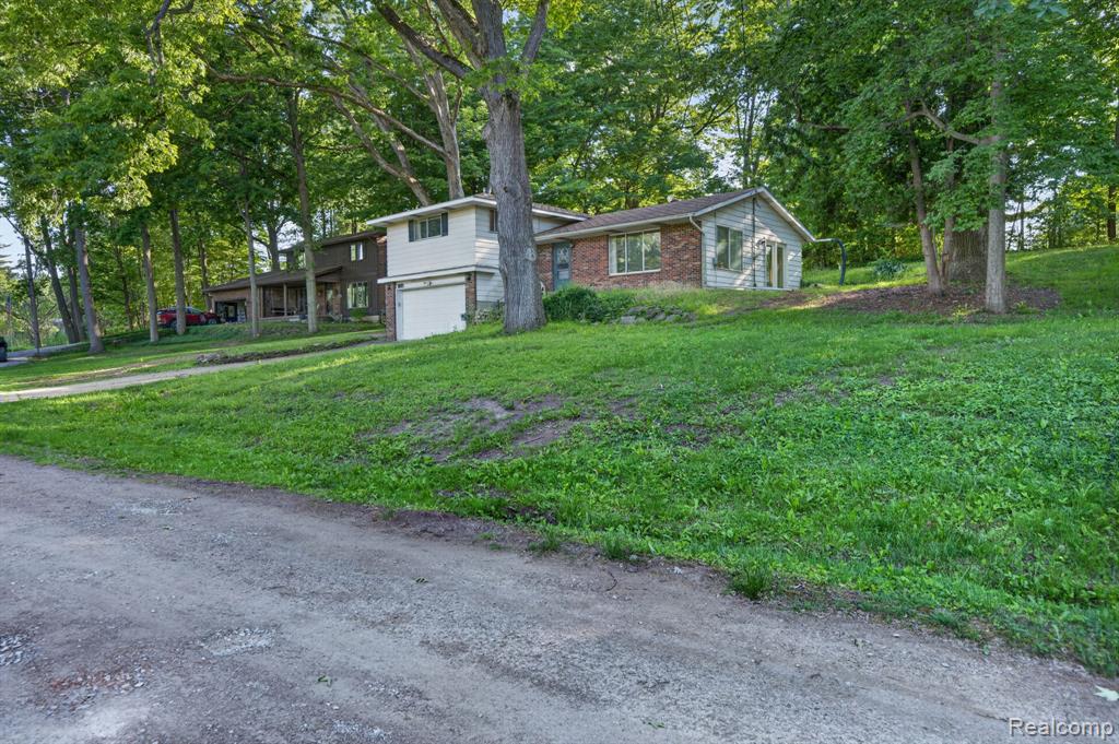 11035 White Oak Drive, Clio, MI 48420 — Photo 36