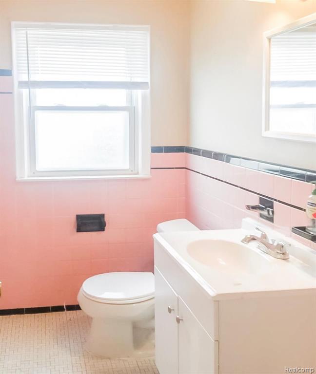 8062 GRANDVILLE Avenue, Detroit, MI 48228 — Photo 8